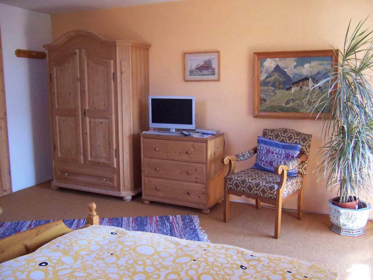 Gaestehaus Faller Apartment เลงกรีส ภายนอก รูปภาพ